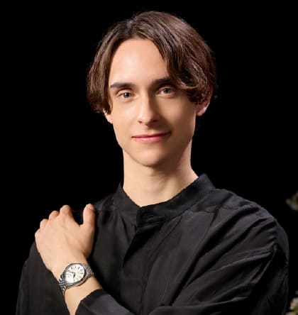 Navigator Alex Derycz