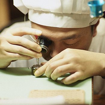 雫石高級時計工房 組立師 伊藤 勉